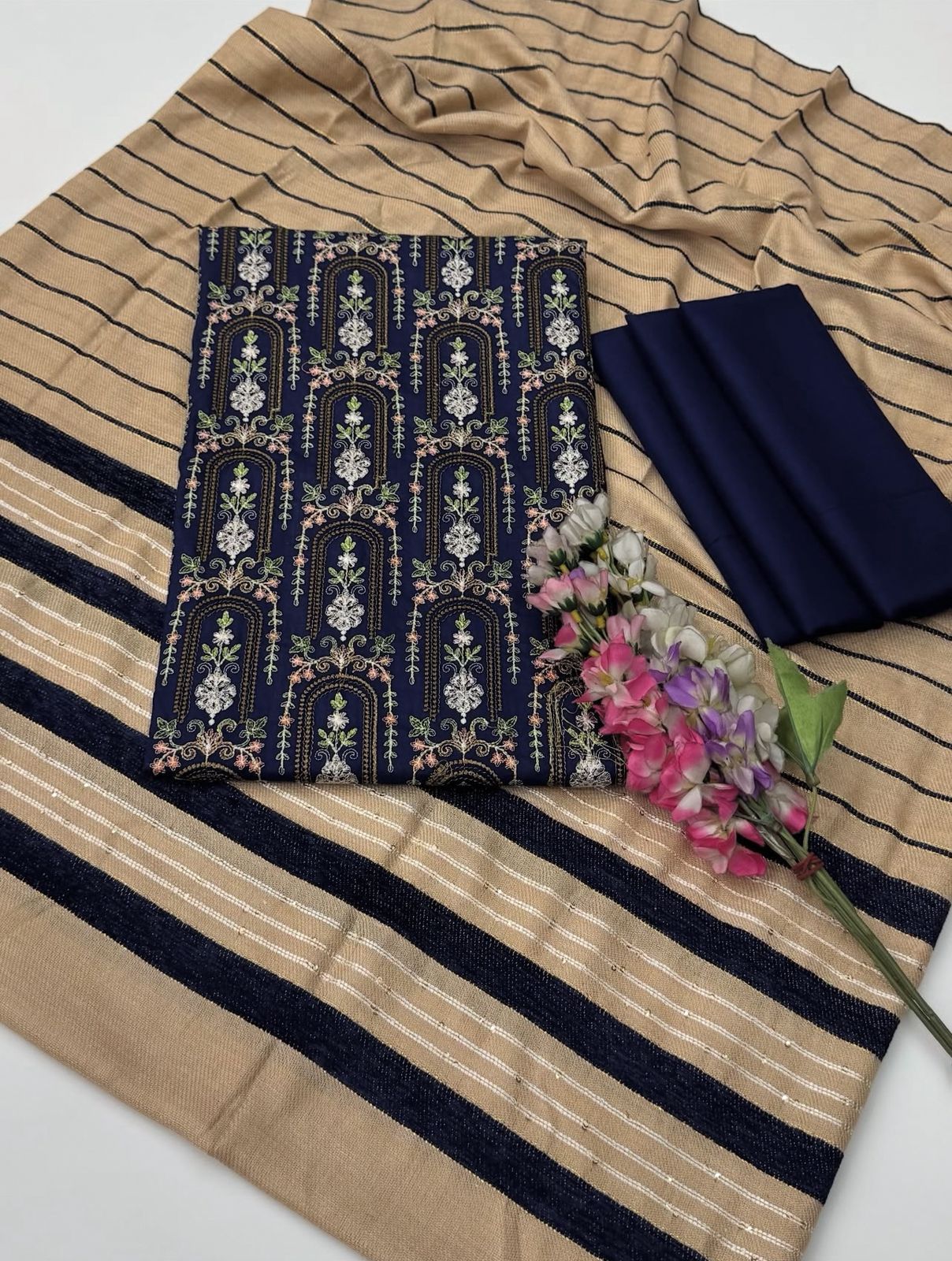 Lilen Embroidered with Thread Malti Work 3PC Dress