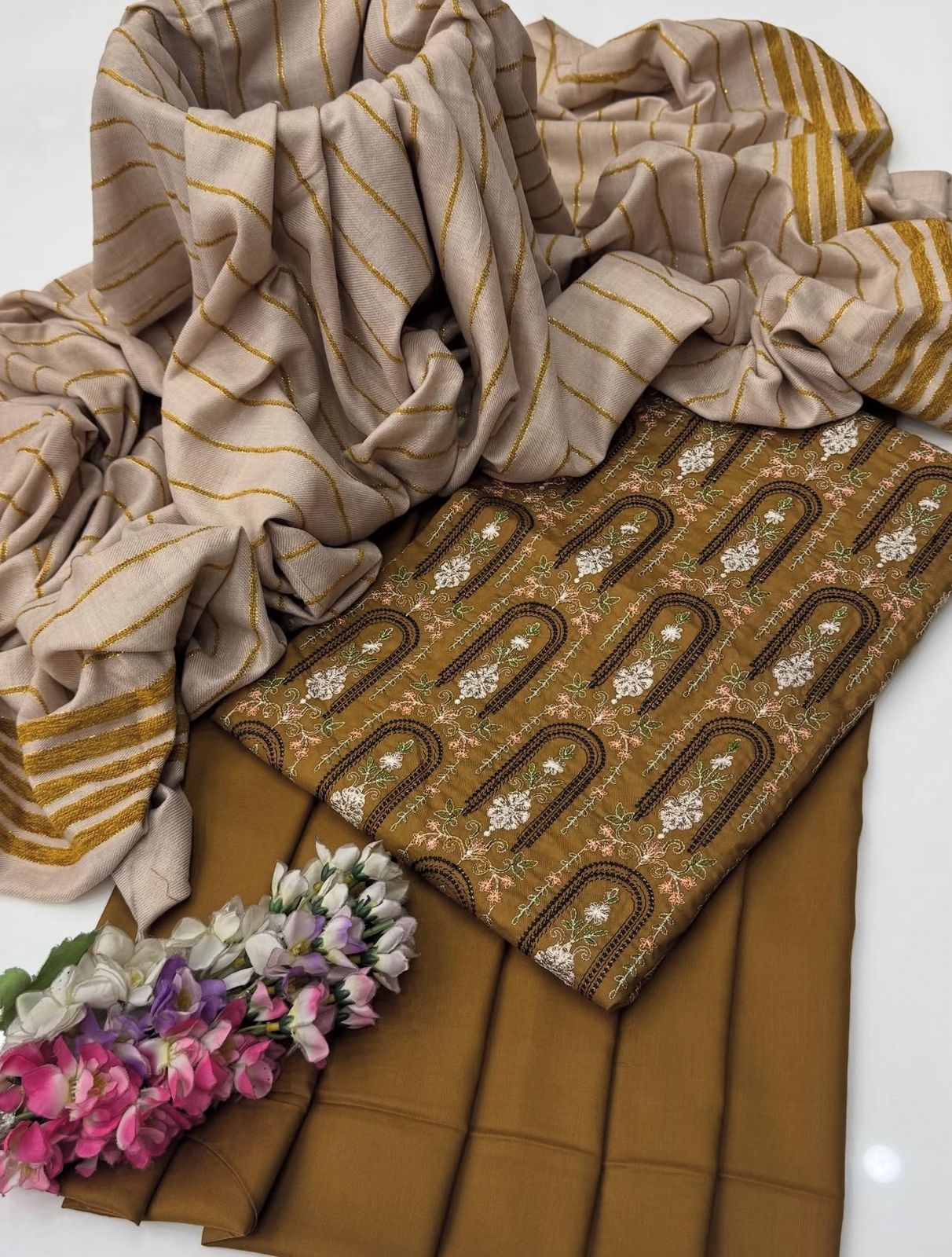 Lilen Embroidered with Thread Malti Work 3PC Dress