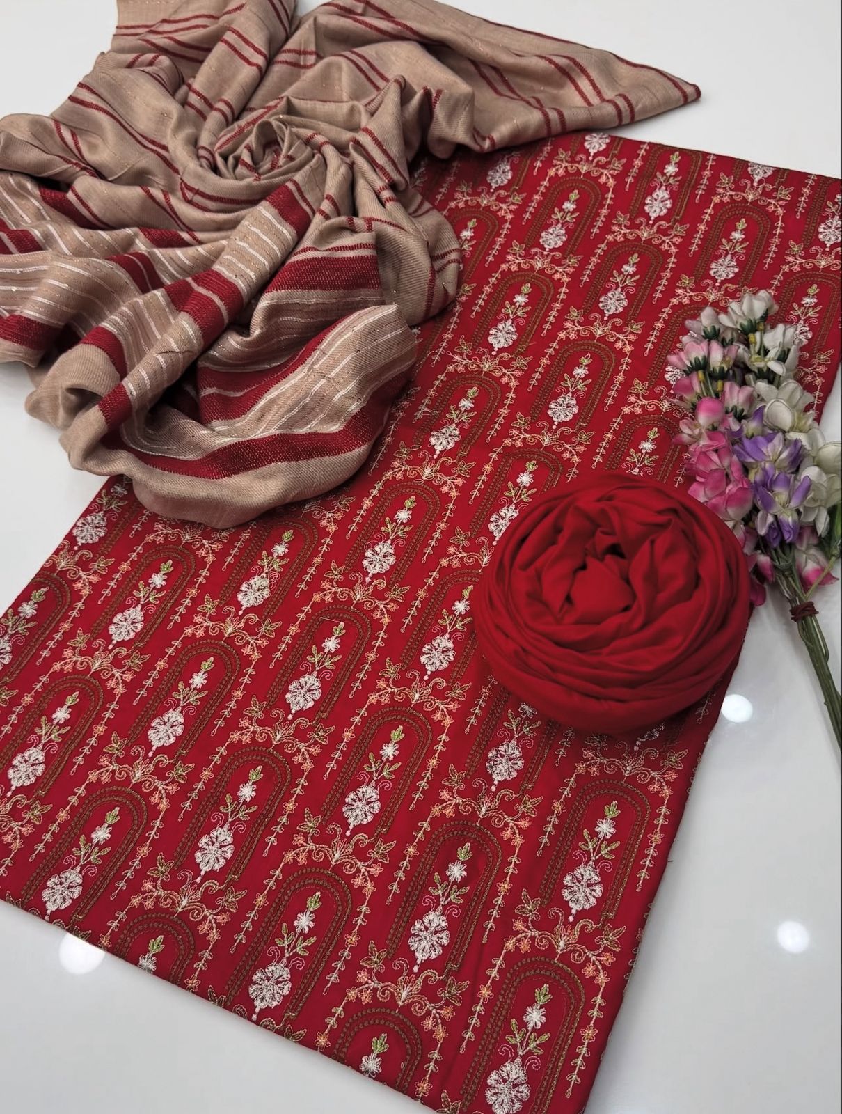 Lilen Embroidered with Thread Malti Work 3PC Dress