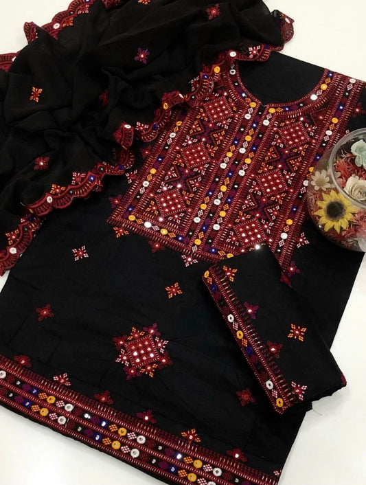 Gtm Lawn Computer Balochi Galla Daman 3PC Dress