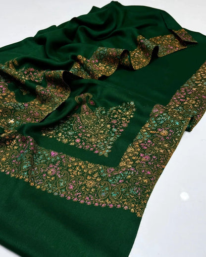 Elegant And Beautiful Pashmina Shawl