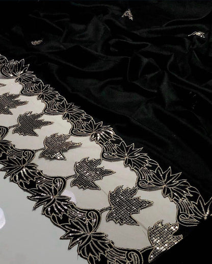 Elegant And Beautiful Pashmina Shawl