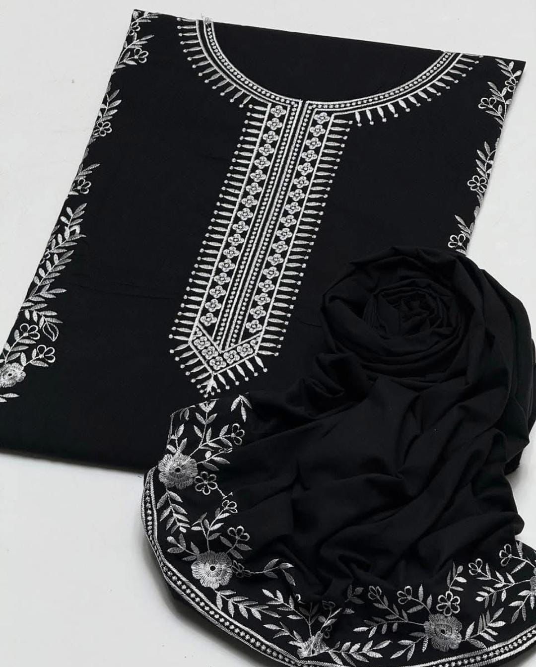 Cotton 2pcs Suit embroidery White