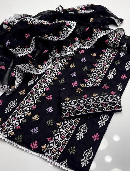 Pure Lawn Sequence Embroidered 3PC Dress